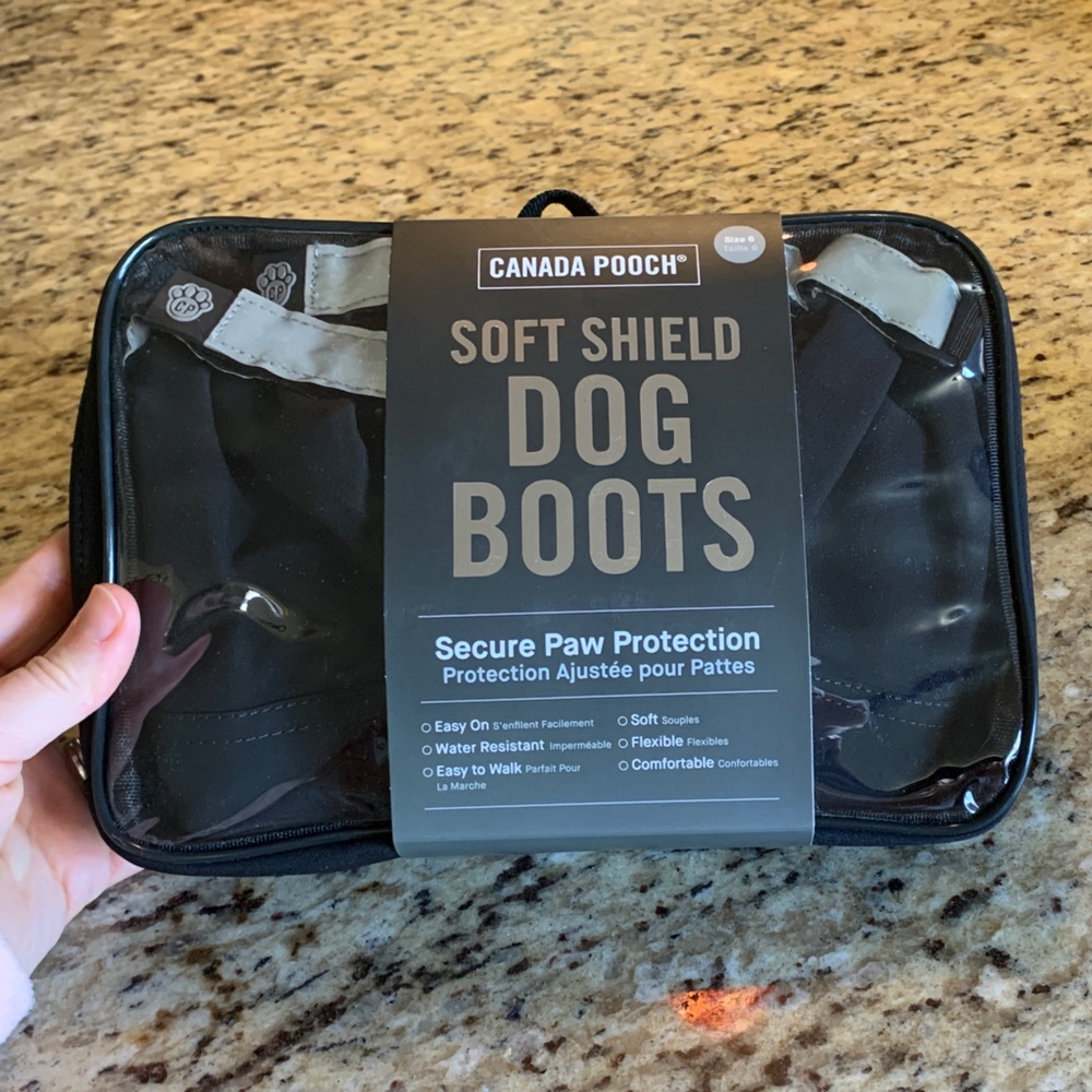 Canada Pooch Black Soft Shield Dog Boots